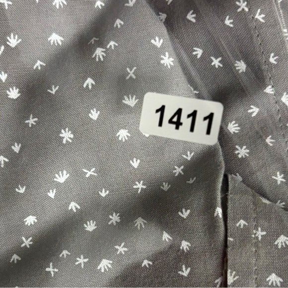 American Eagle Men’s Grey White Flex Short Sleeve Button Front Shirt Size Medium - Picture 11 of 11